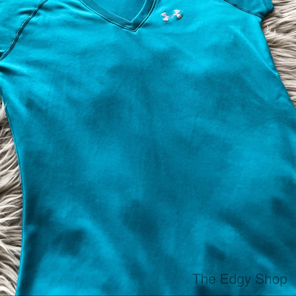 Under Armour | Heat Gear Semi-Fitted V-Neck T-Shirt - Picture 3 of 7